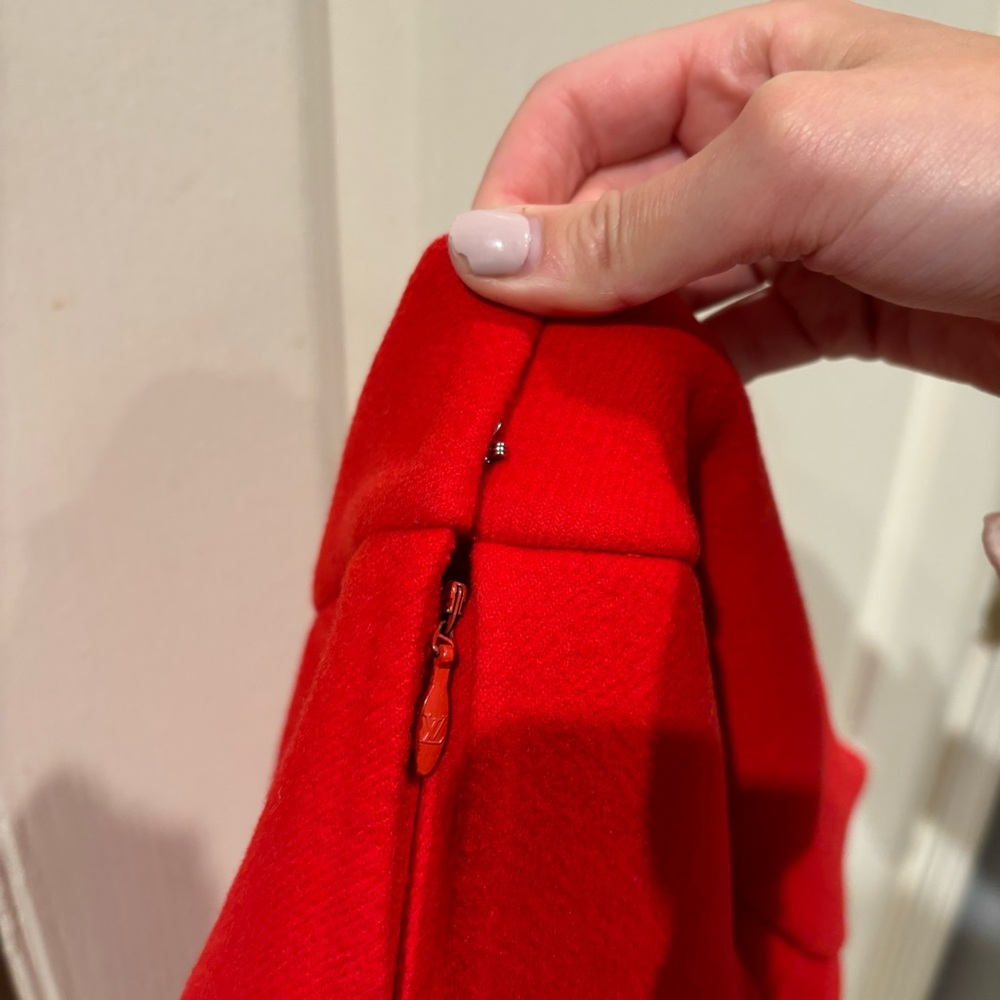 VINTAGE Louis Vuitton Pleated Red Mini Skirt 100% Cashmere - Picture 4 of 5